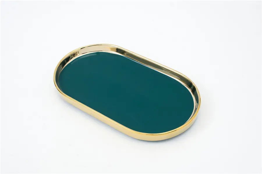 Luxury Emerald Green Ceramic Dinnerware with Gold Trim | Custom Glaze & Hand-Painted Gold Options