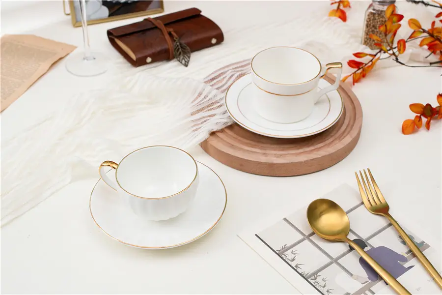 Gold Striped Coffee Cup and Saucer Set (8)b6l