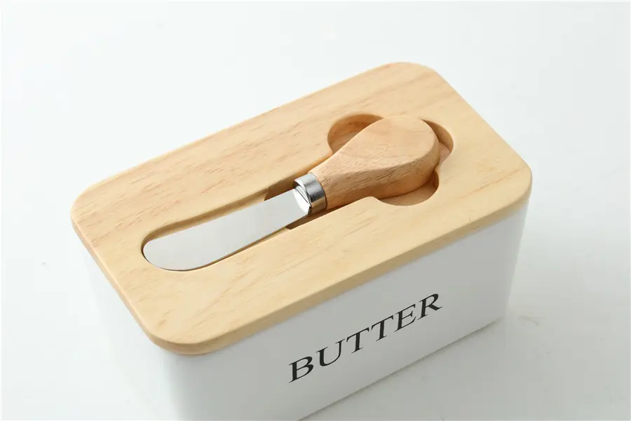 Butter jars with butter knife and bamboo lid