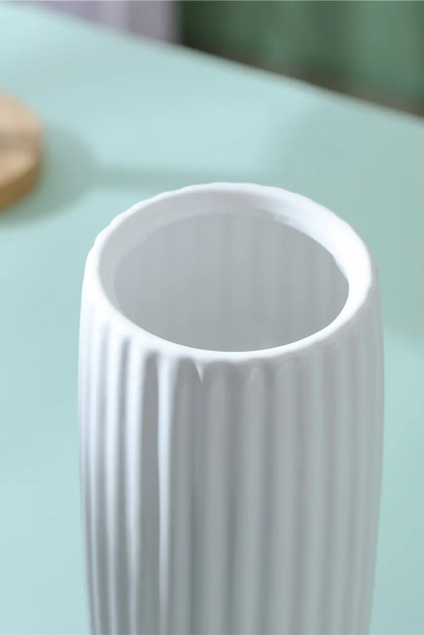 Straight Frosted Vase (7)3nr